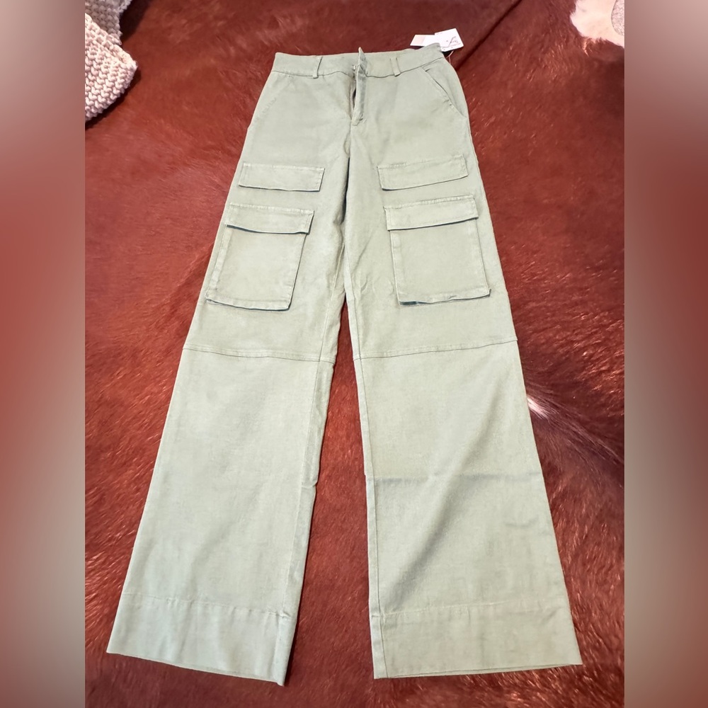 NWT BP Wide Leg Cargo Pant In Green Size 26
